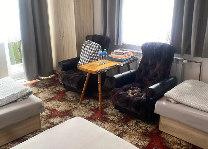 Pokoje Goscinne Pod Lasem