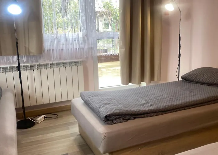 בית אירוח Pokoje Goscinne Pod Lasem