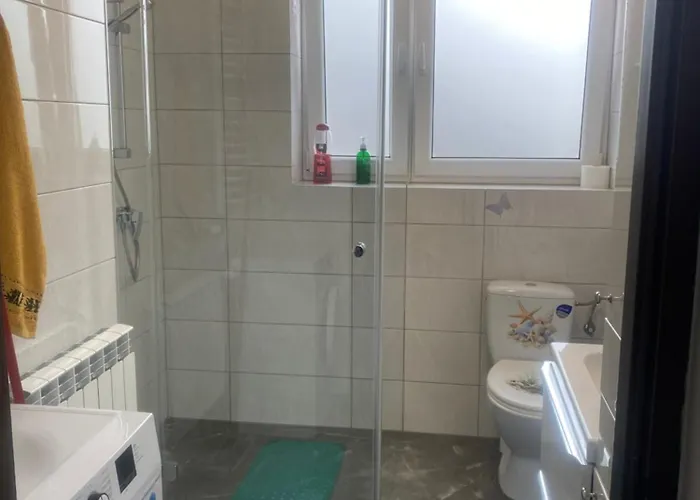 Pokoje Goscinne Pod Lasem