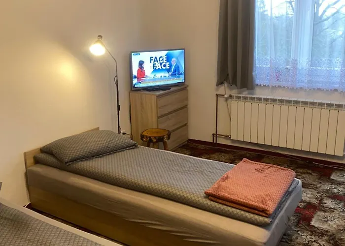 Pokoje Goscinne Pod Lasem